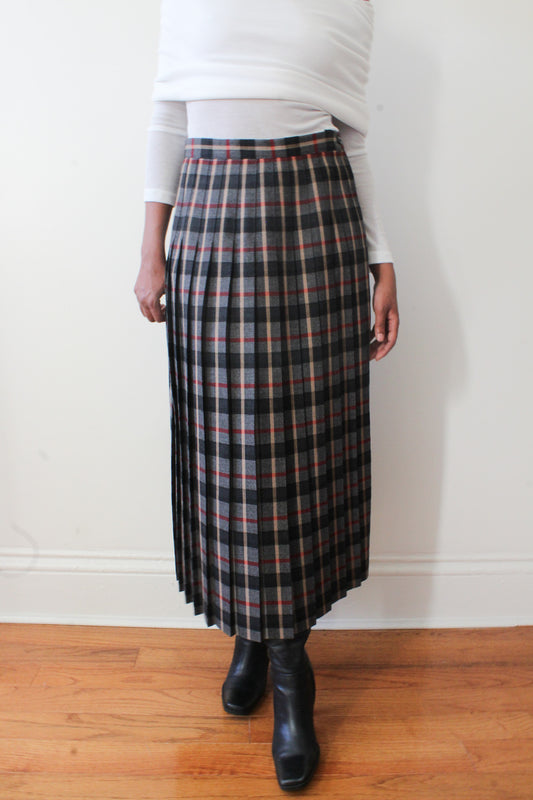 Pleated maxi skirt