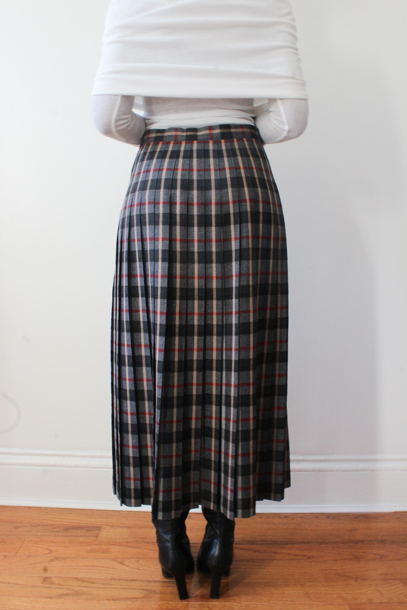 Pleated maxi skirt